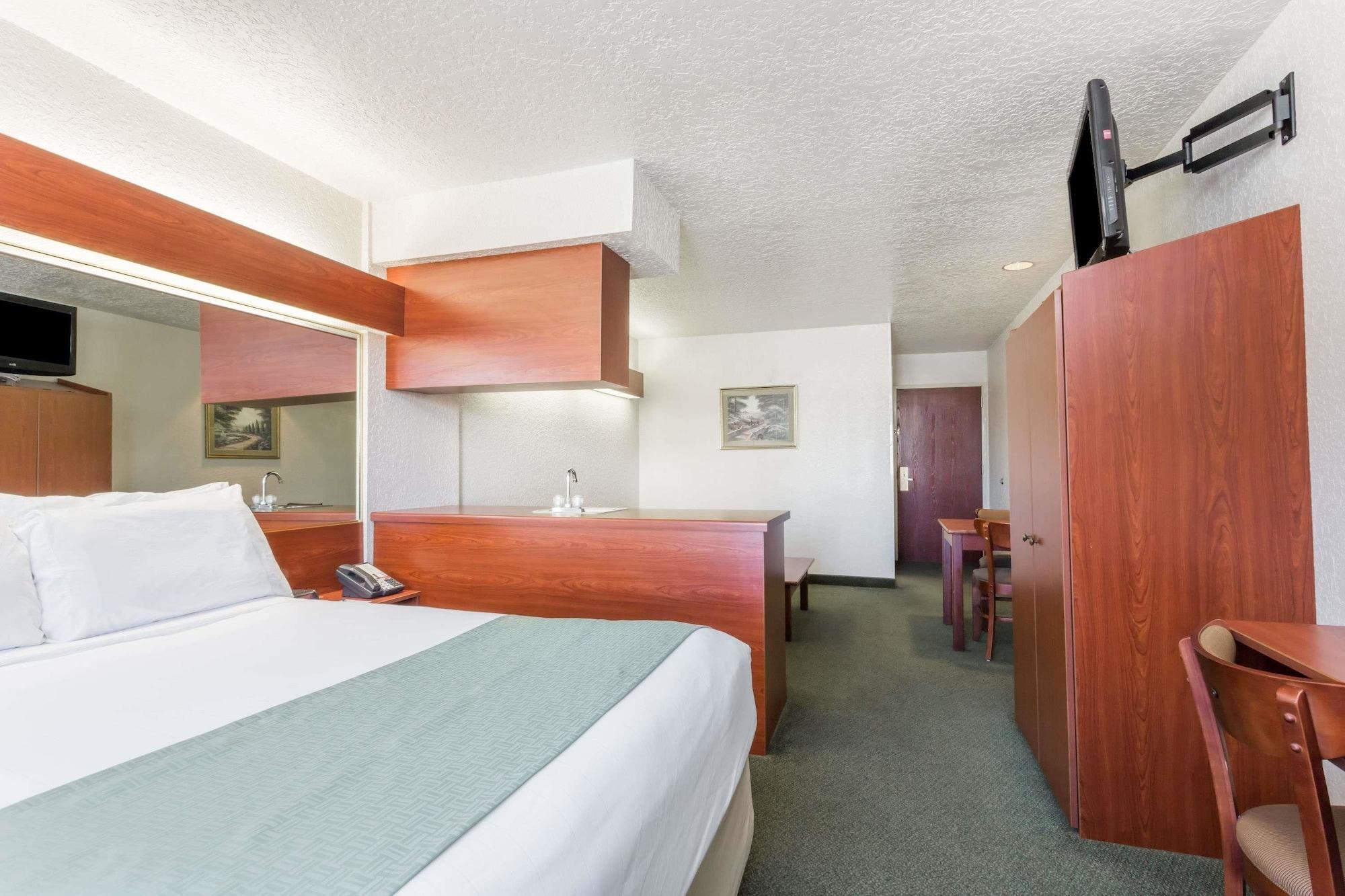 Microtel Inn&Suites Marianna Exterior foto